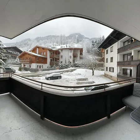 Nava Place Premium Alpine In - Private Sauna, Peaceful Location, Near Glacier & Wifi * Kaprun