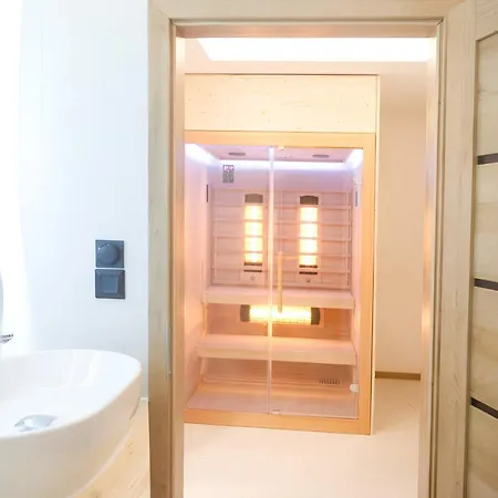 Nava Place Premium Alpine In - Private Sauna, Peaceful Location, Near Glacier & Wifi 아파트