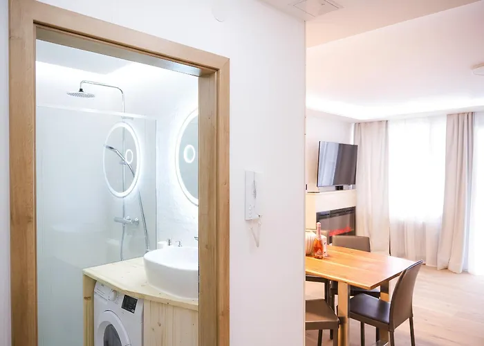 Nava Place Premium Alpine In - Private Sauna, Peaceful Location, Near Glacier & Wifi Appartement *